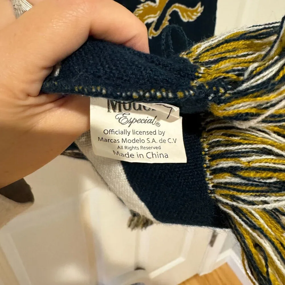 Modelo‎ Blue Knitted Scarf - Size Adult